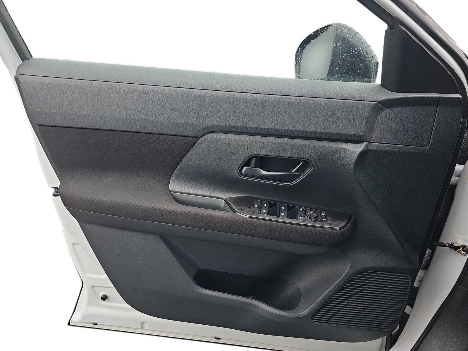 Used 2026 Nissan Kicks S FWD image 23