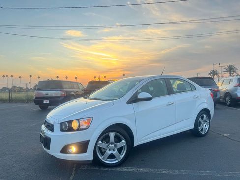 Used 2013 Chevrolet Sonic LTZ FWD image 2