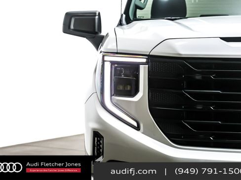 Used 2024 GMC Sierra 1500 Elevation image 13