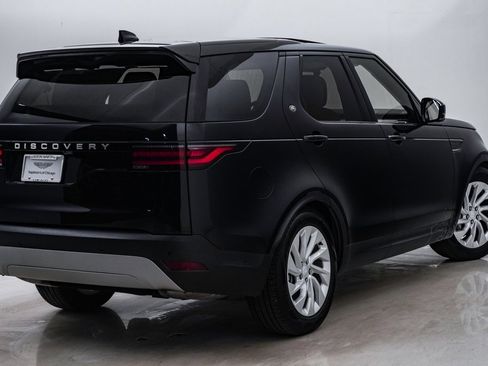 Used 2025 Land Rover Discovery S image 11
