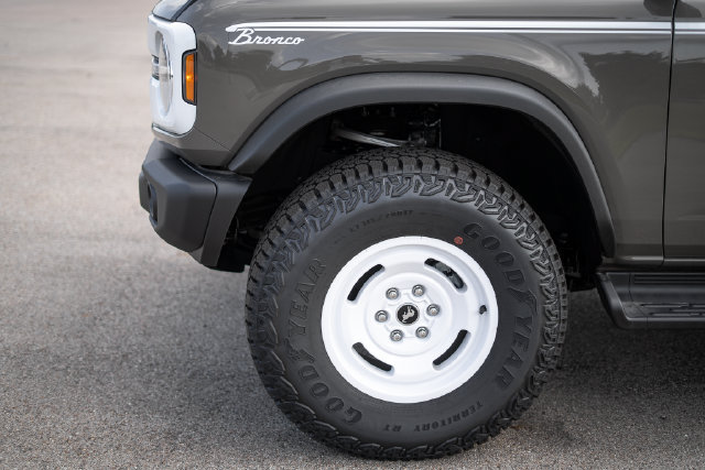 New 2026 Ford Bronco Heritage Edition AWD/4WD image 24