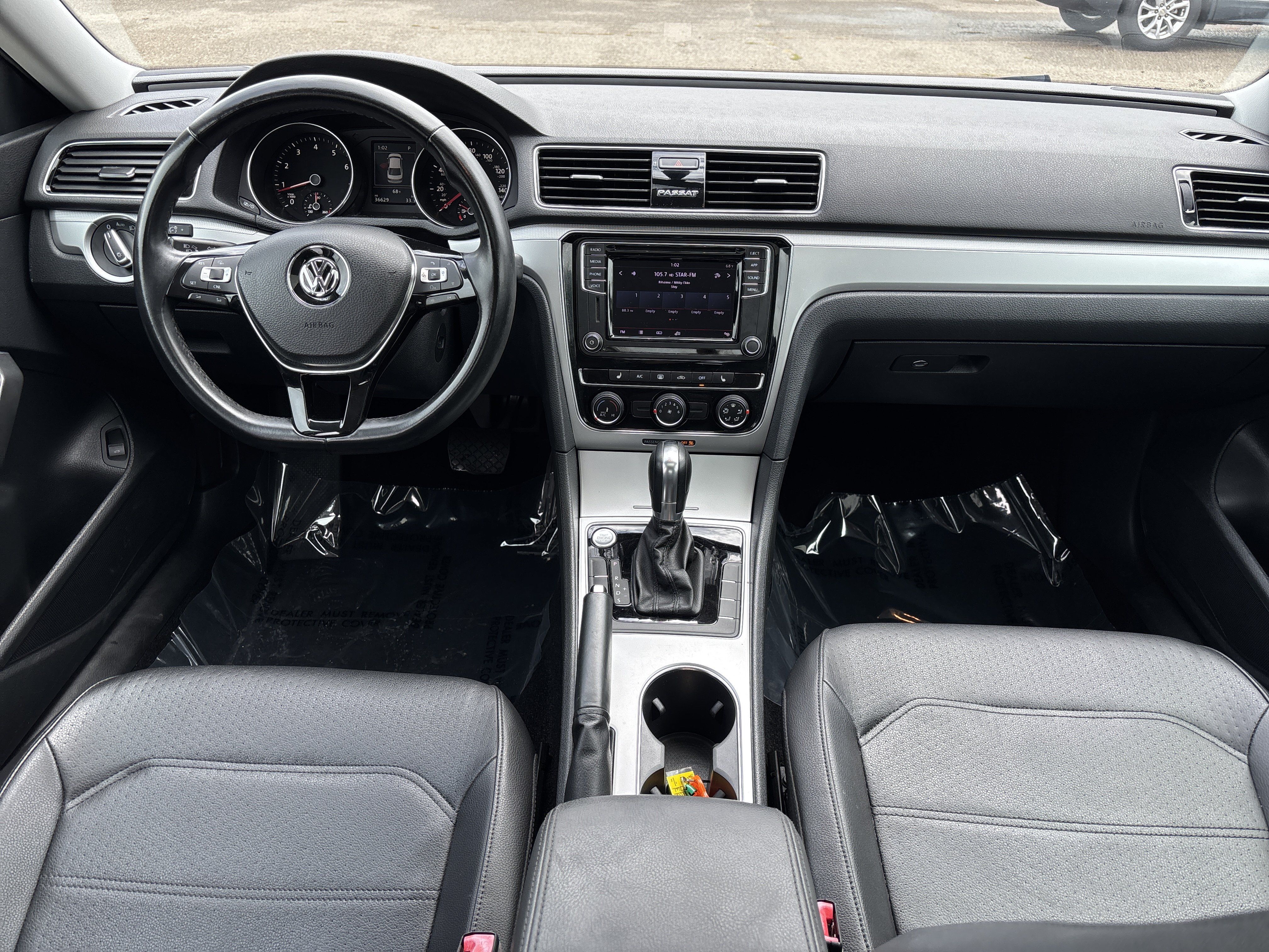 Used 2019 Volkswagen Passat 2.0T Wolfsburg w/ Wheels & Sunroof Package FWD image 16