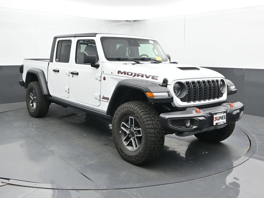 Used 2026 Jeep Gladiator Mojave AWD/4WD image 6
