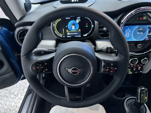 Used 2024 MINI Cooper SE FWD image 17