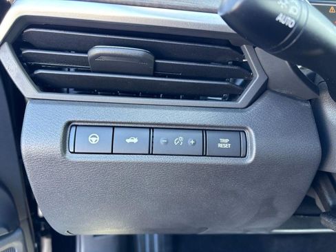 New 2025 Nissan Altima 2.5 SL FWD image 11