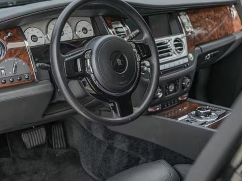 Certified 2016 Rolls-Royce Ghost Extended Wheelbase image 29