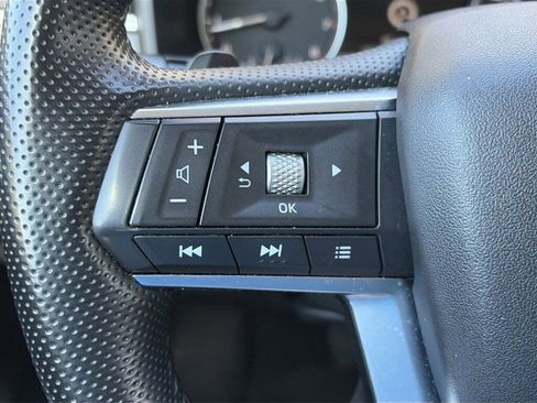 Used 2024 Mitsubishi Outlander SE image 21