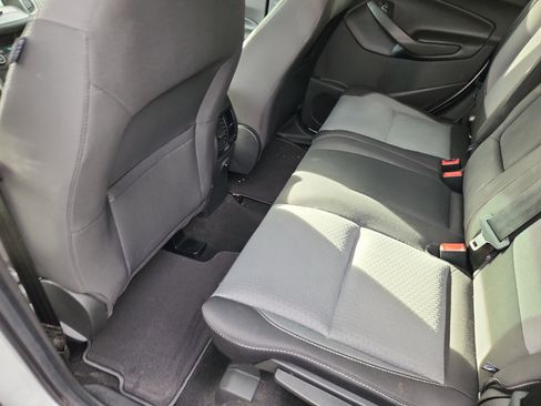 Used 2019 Ford Escape SE image 10