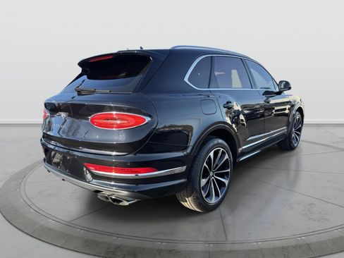 Used 2022 Bentley Bentayga image 5