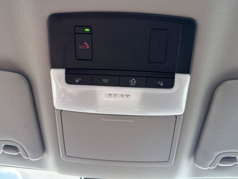 Used 2025 Nissan Altima 2.5 SV FWD image 28
