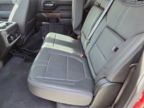 Certified 2022 Chevrolet Silverado 3500 High Country w/ Technology Package image 11