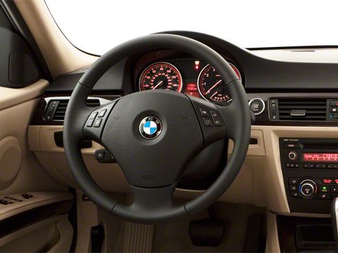 Used 2010 BMW 328i Sedan RWD image 7