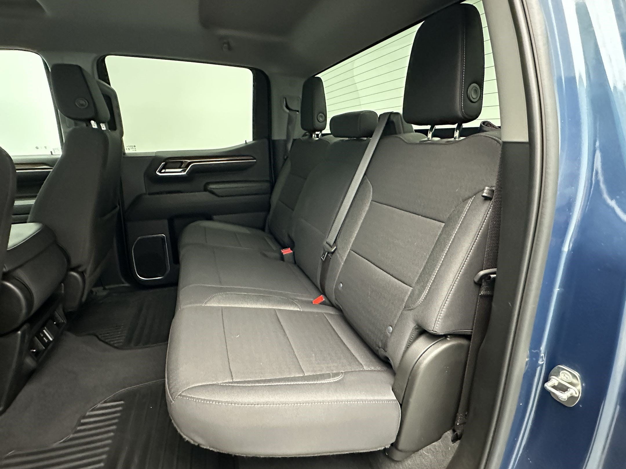 Certified 2024 Chevrolet Silverado 1500 LT AWD/4WD image 23