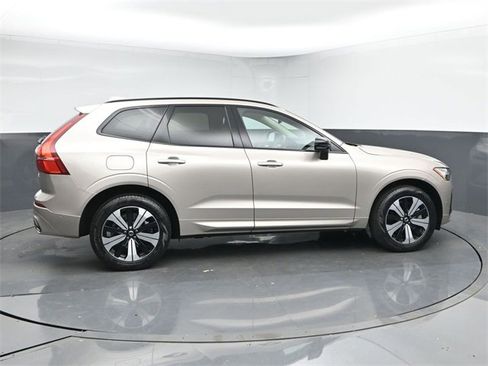 Used 2024 Volvo XC60 T8 Plus w/ Protection Package Premier image 8