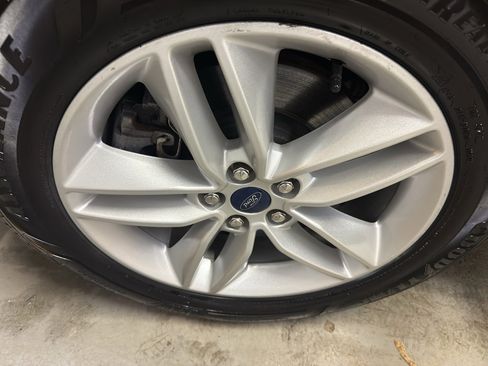 Used 2016 Ford Edge SEL image 30