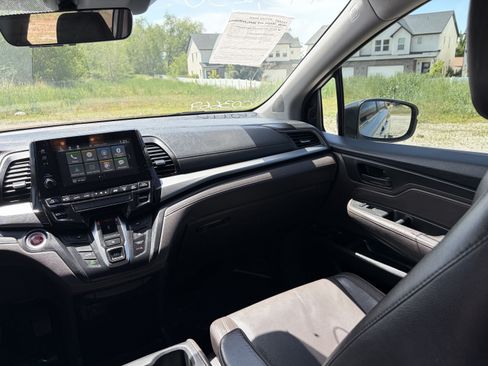 Used 2018 Honda Odyssey EX-L image 11