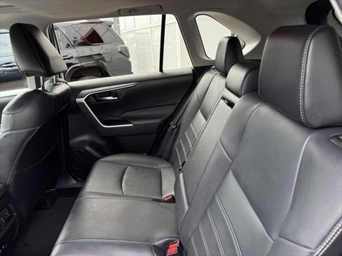 Certified 2021 Toyota RAV4 XLE Premium FWD image 18