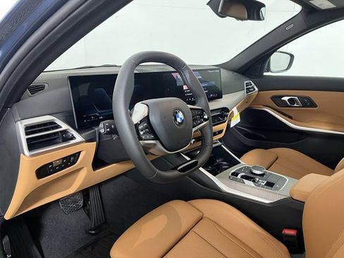 Used 2025 BMW 330i xDrive Sedan w/ Convenience Package image 9