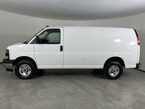Certified 2024 GMC Savana 2500 w/ Driver Convenience Package RWD image 5