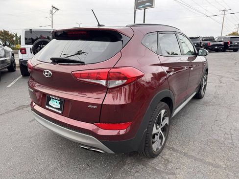 Used 2017 Hyundai Tucson Value AWD/4WD image 3