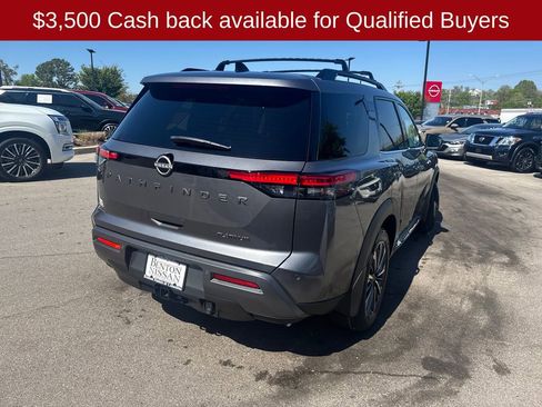 New 2026 Nissan Pathfinder Platinum FWD image 8