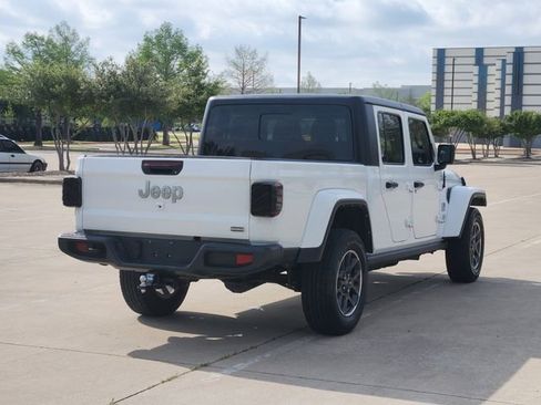Used 2022 Jeep Gladiator Overland w/ Popular Equipment Package image 5