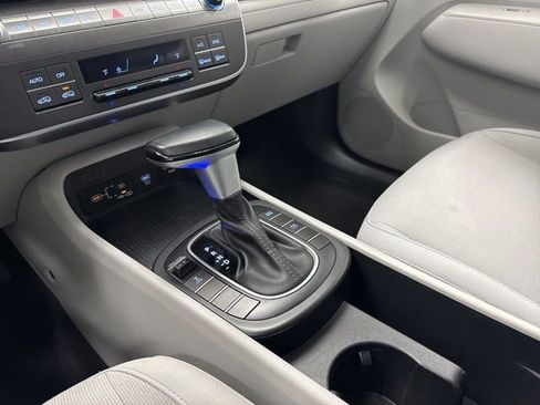 Used 2024 Hyundai Kona SEL image 20