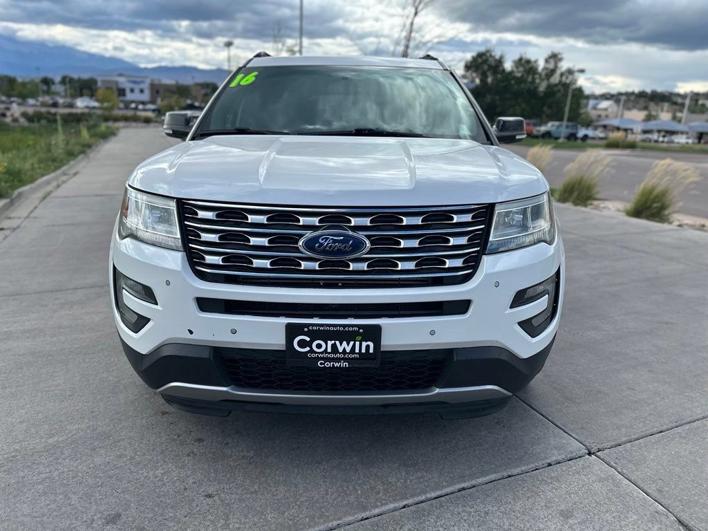 Used 2016 Ford Explorer Sport w/ Equipment Group 401A AWD/4WD image 2
