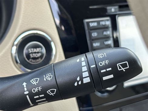 Used 2014 Nissan Rogue SV w/ SV Premium Package FWD image 19