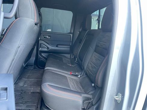 Used 2025 Nissan Frontier Pro-X w/ Tow Package RWD image 17