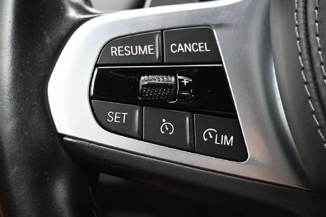 Used 2021 BMW X5 xDrive40i w/ M Sport Package AWD/4WD image 24