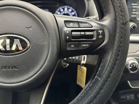 Used 2016 Kia Sorento LX w/ LX Convenience Package image 23
