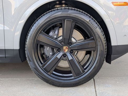 New 2026 Porsche Cayenne E-Hybrid image 29