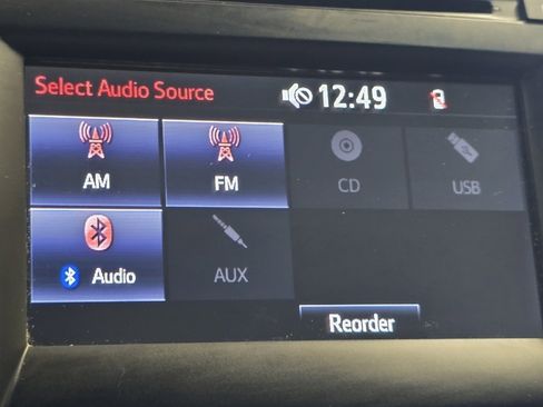 Certified 2016 Toyota Camry SE FWD image 4