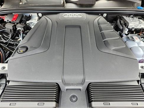 New 2025 Audi Q7 2.0T Premium image 29