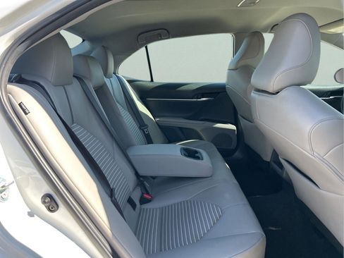 Used 2023 Toyota Camry SE image 28