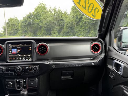 Used 2021 Jeep Wrangler Unlimited Sport AWD/4WD image 19