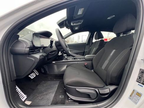 New 2026 Hyundai Elantra Sport FWD image 18