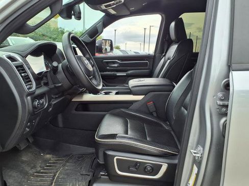 Used 2019 RAM 1500 Laramie w/ Sport Appearance Package AWD/4WD image 18