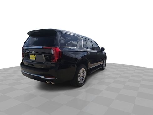Used 2025 GMC Yukon Denali AWD/4WD image 8