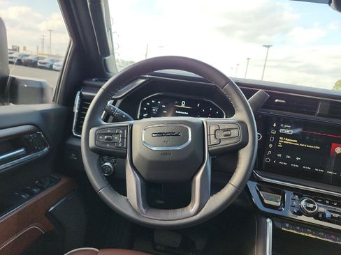 Certified 2024 GMC Sierra 2500 Denali Ultimate image 18