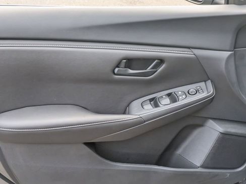 New 2025 Nissan Sentra S image 7