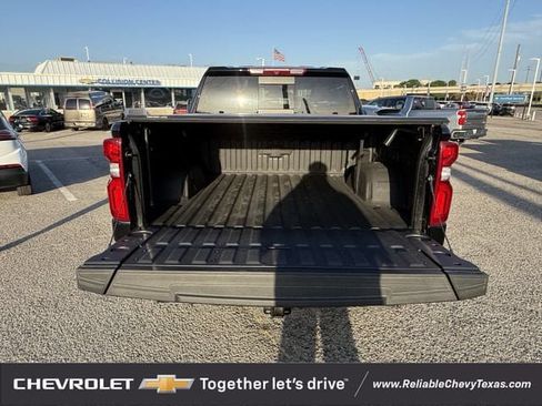 Used 2025 Chevrolet Silverado 1500 High Country w/ High Country Premium Package AWD/4WD image 36