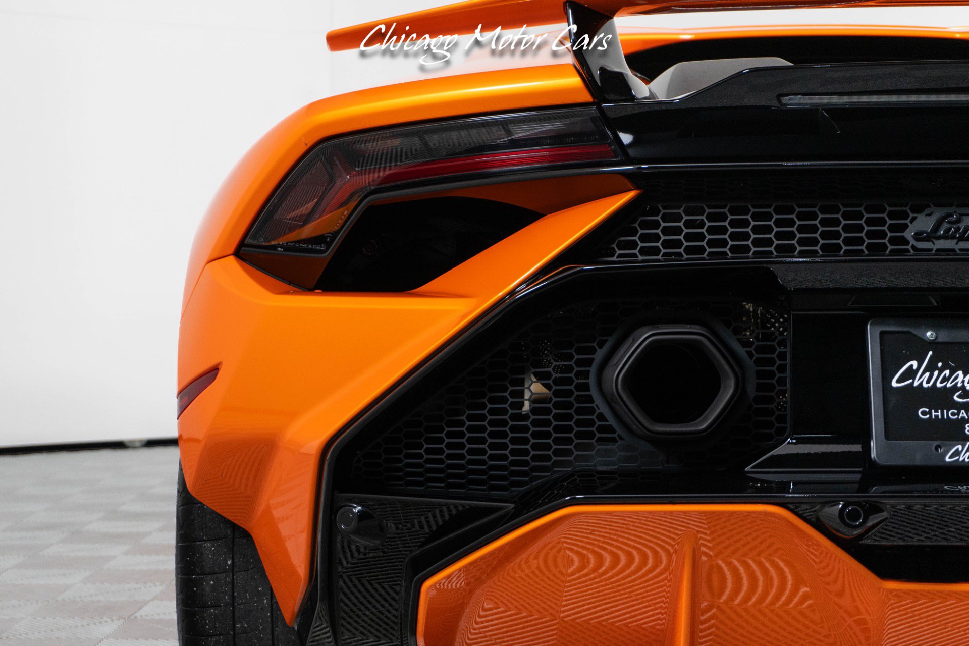 Used 2023 Lamborghini Huracan Tecnica RWD image 17