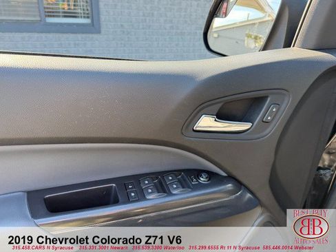 Used 2019 Chevrolet Colorado Z71 AWD/4WD image 15