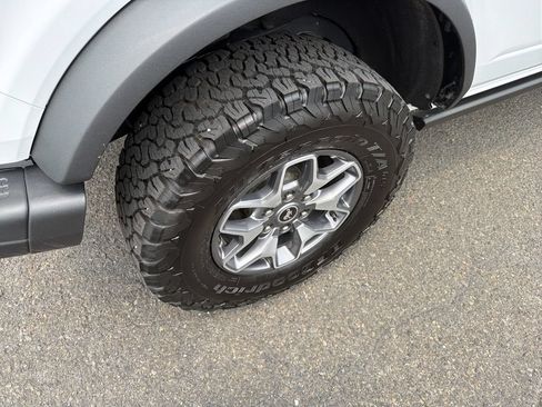 Used 2025 Ford Bronco Badlands AWD/4WD image 35