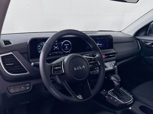 New 2026 Kia Seltos EX AWD/4WD image 11