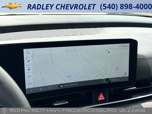 Used 2026 Kia Carnival SX FWD image 8