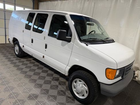 Used 2007 Ford E-150 and Econoline 150 RWD image 7