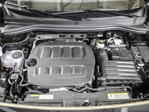 Used 2026 Volkswagen Tiguan SEL R-Line AWD/4WD image 52